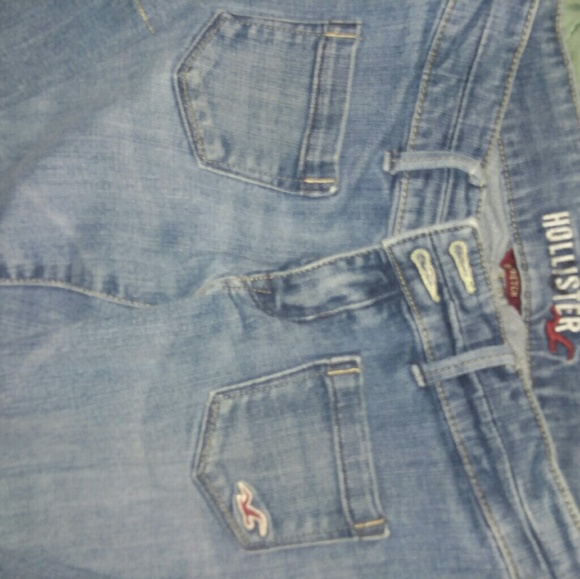 Blue jeans (Hollister) - Picture 2 of 3